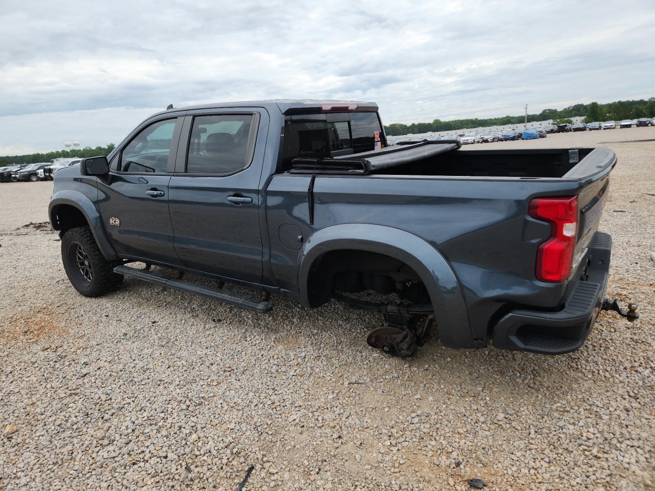 2020 CHEVROLET SILVERADO K1500 RST — снимка 2
