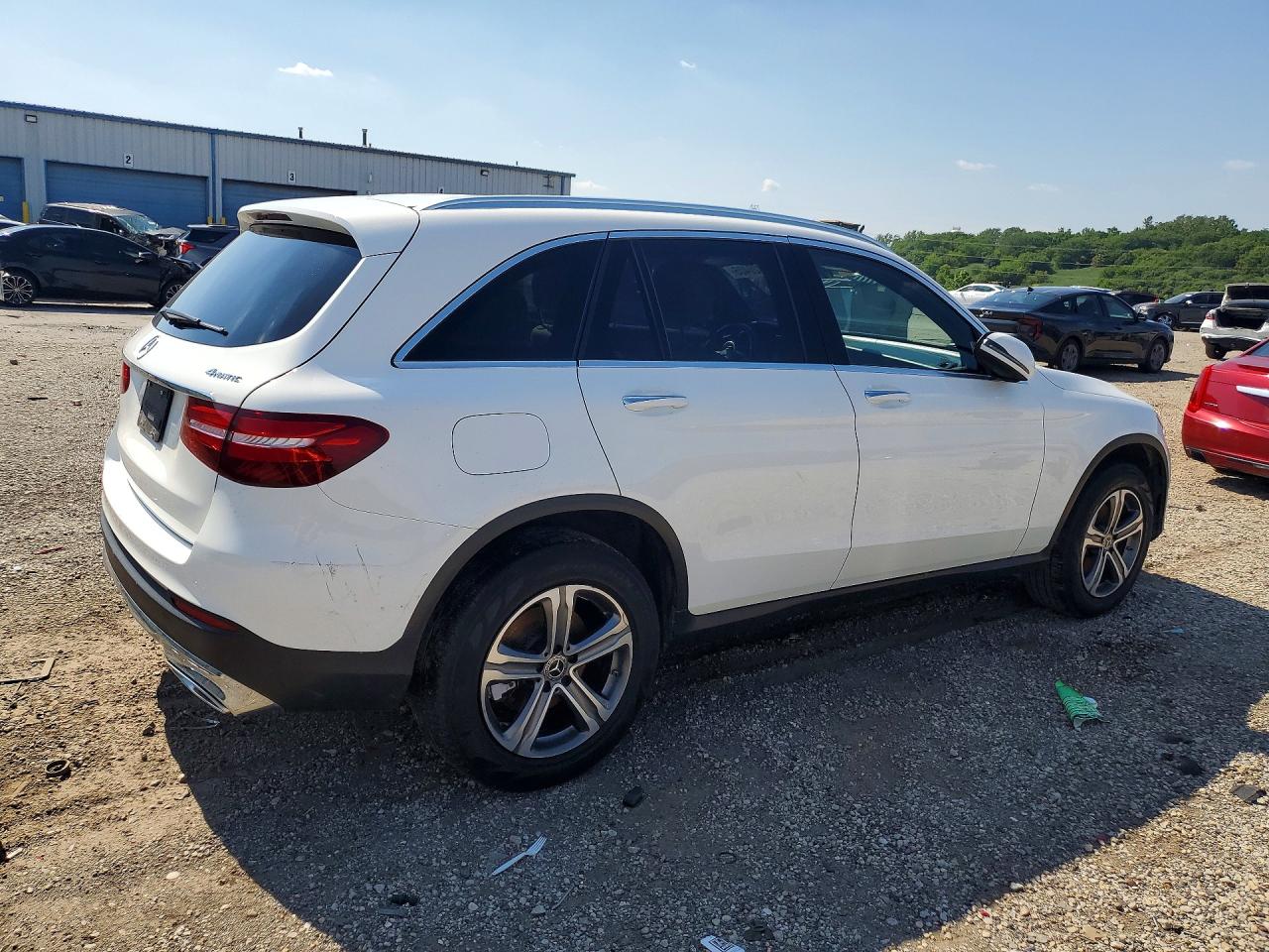 2018 MERCEDES-BENZ GLC 300 4MATIC — снимка 3