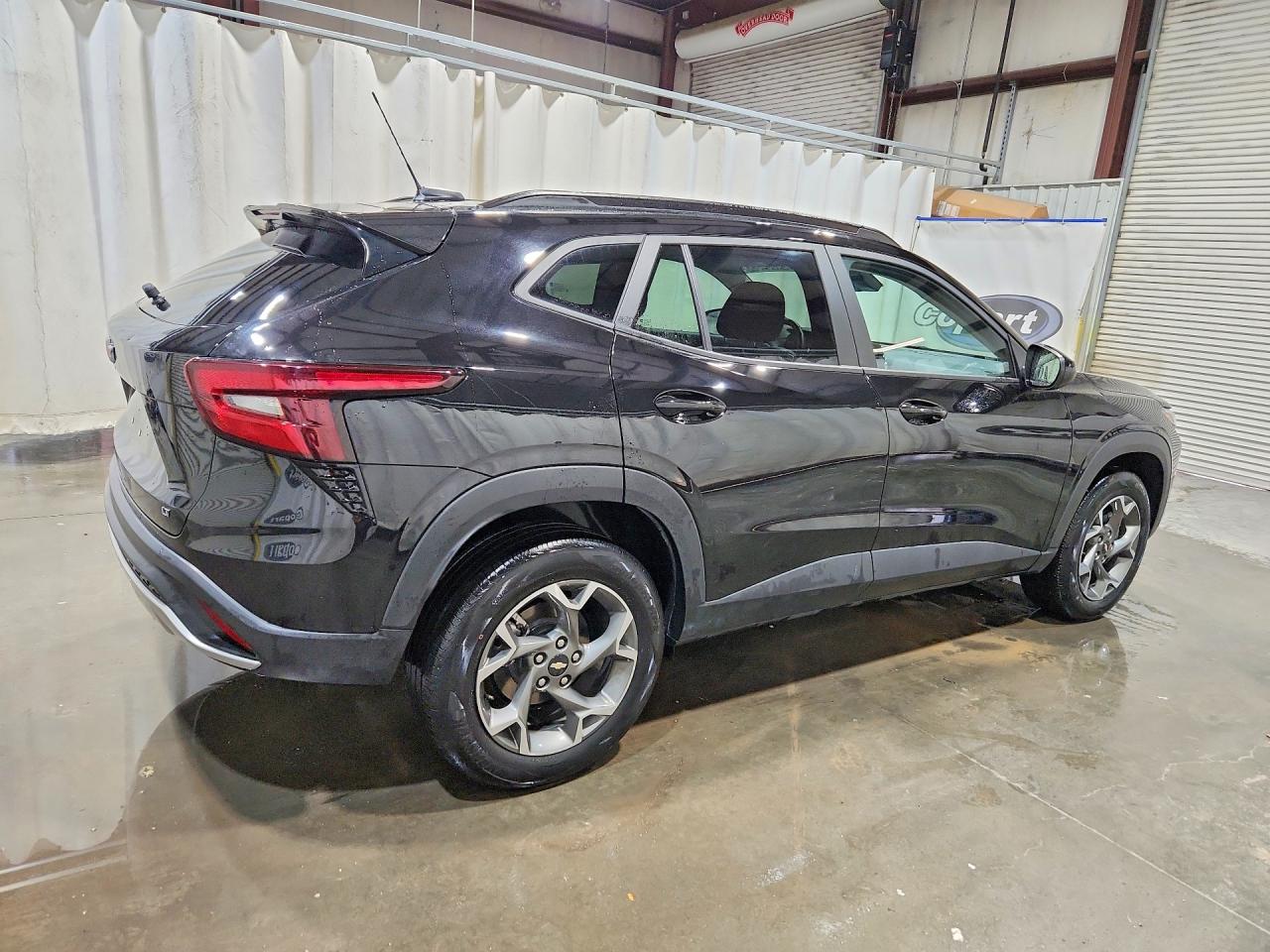 2025 CHEVROLET TRAX 1LT — снимка 3