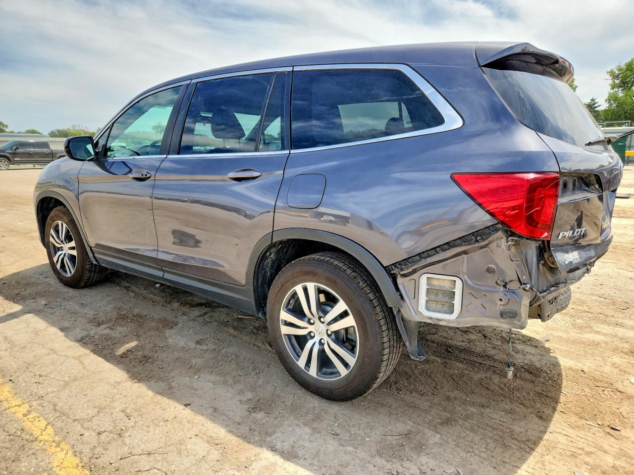 2017 HONDA PILOT EX — снимка 2