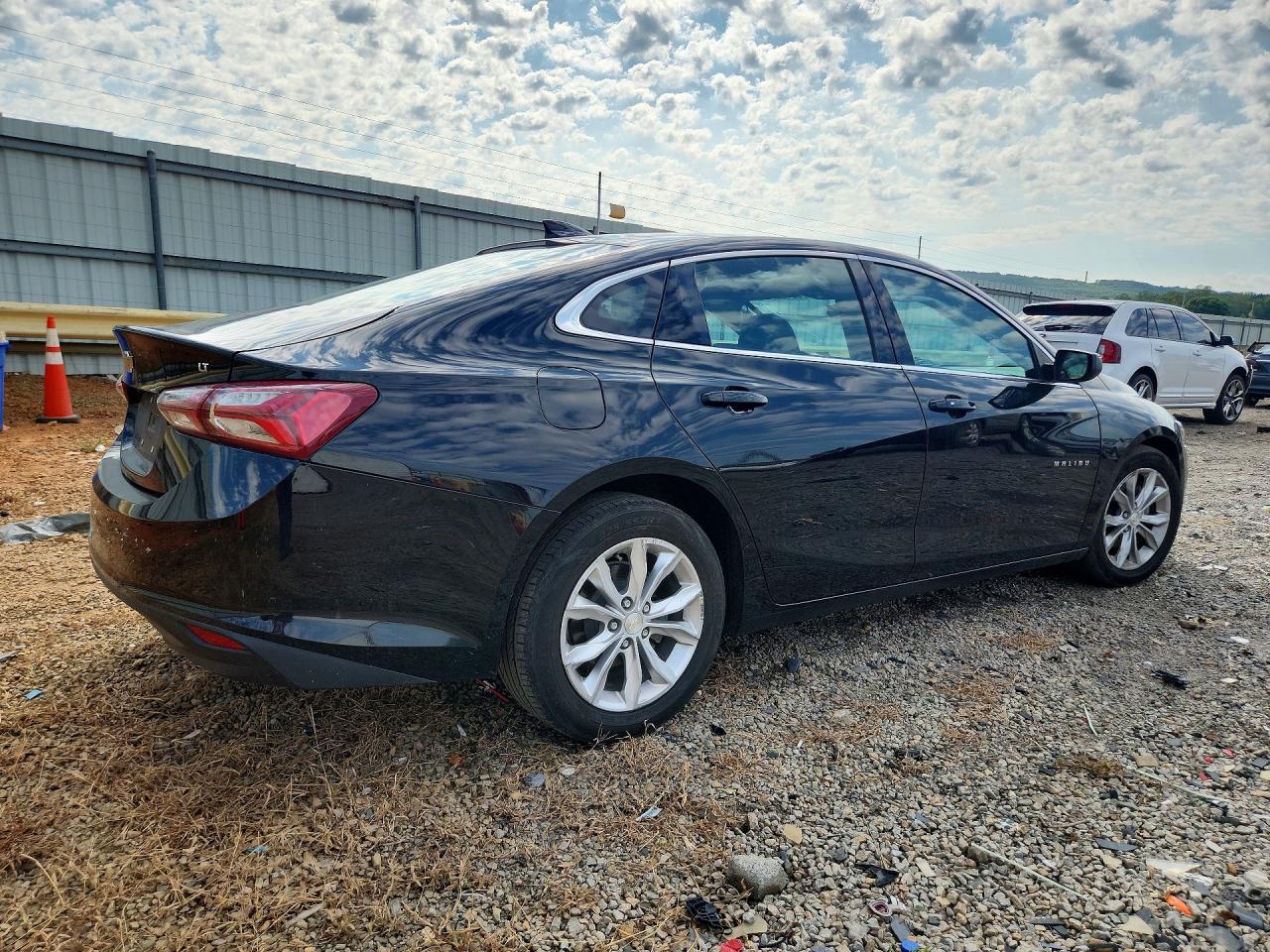 2021 CHEVROLET MALIBU LT — снимка 3