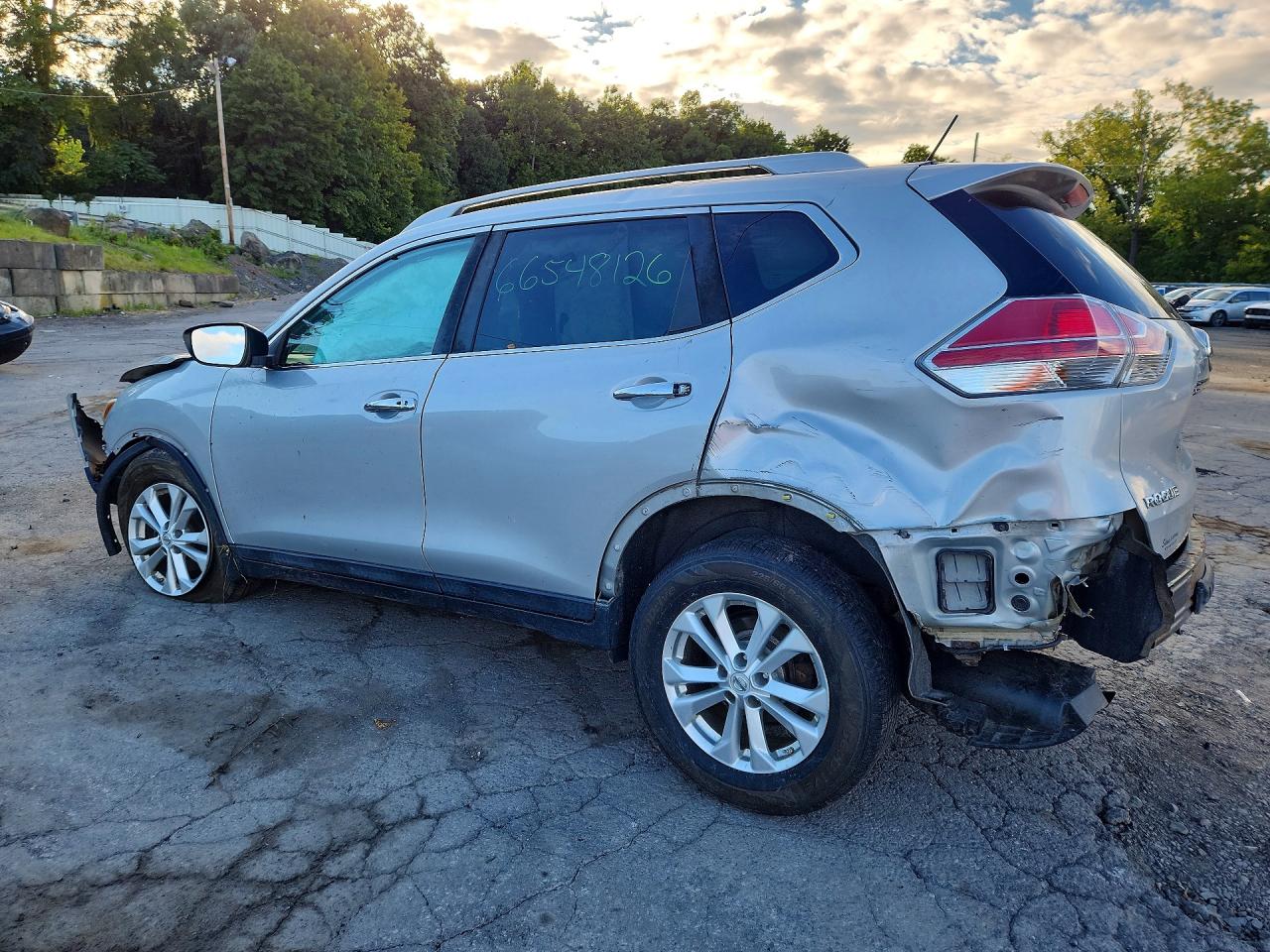 2016 NISSAN ROGUE SV — снимка 2