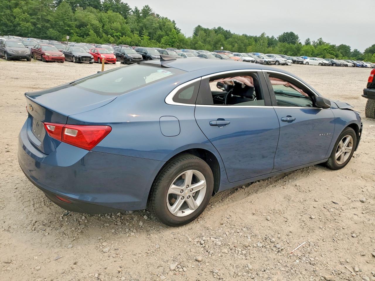 2024 CHEVROLET MALIBU LS — снимка 3