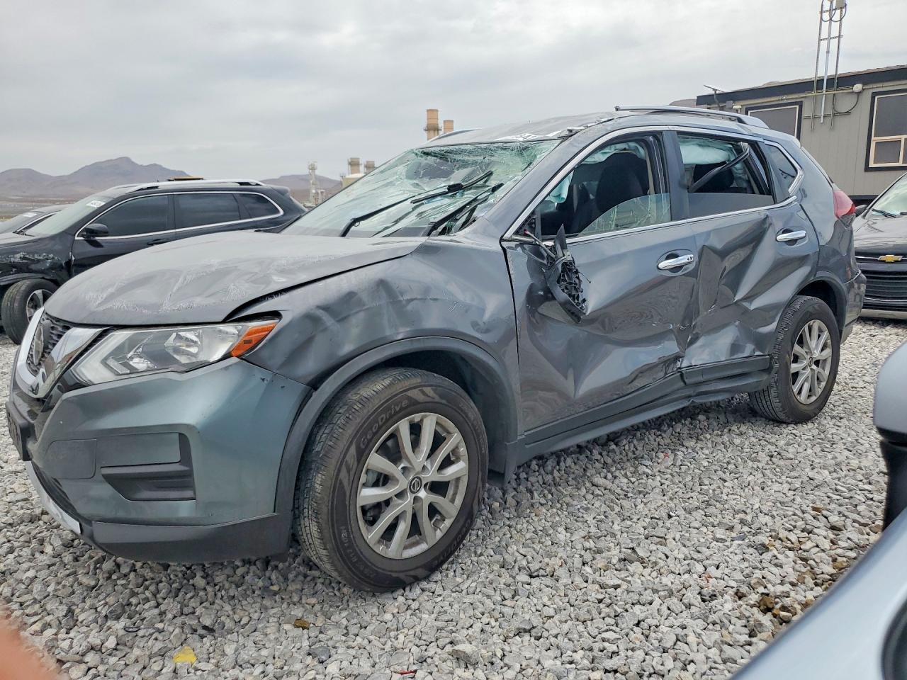 2019 NISSAN ROGUE SV