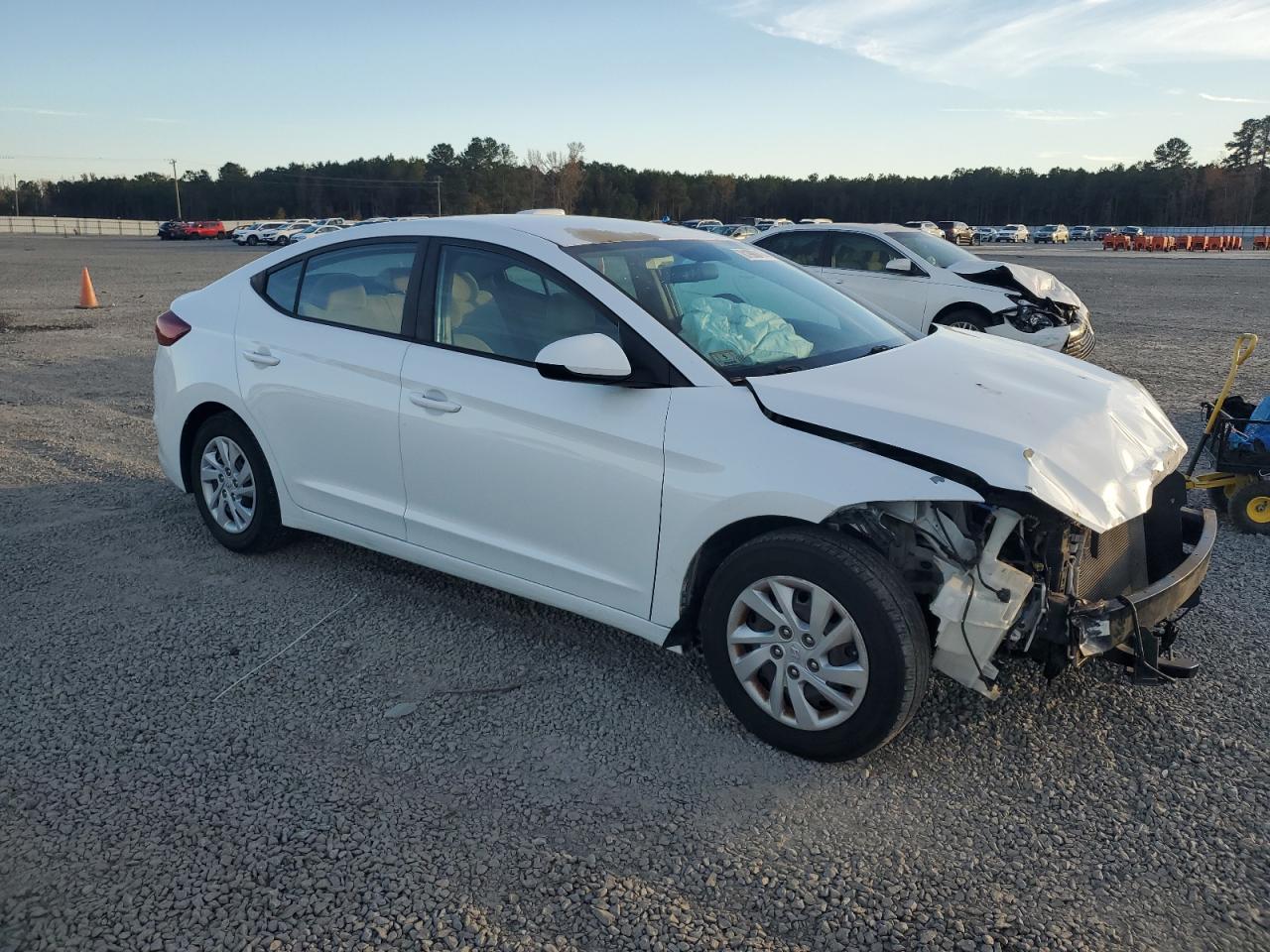 2018 HYUNDAI ELANTRA SE — снимка 4