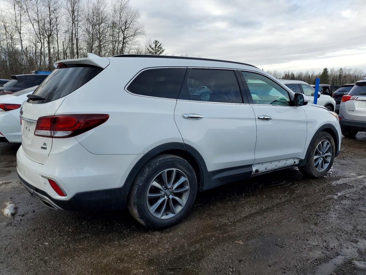 2017 HYUNDAI SANTA FE SE — снимка 3