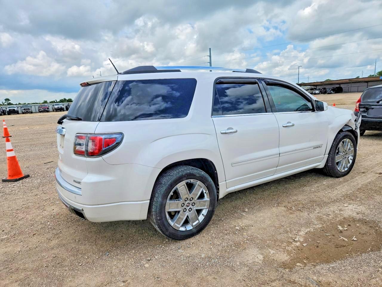 2016 GMC ACADIA DENALI — снимка 3
