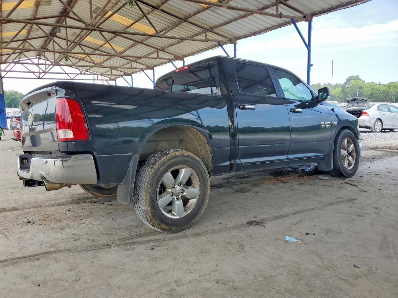 2017 RAM 1500 SLT — снимка 3