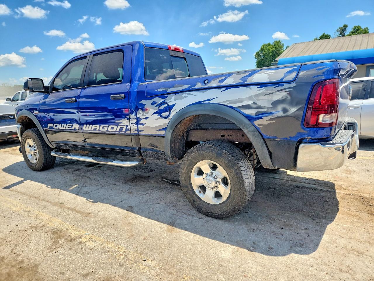 2015 RAM 2500 POWERWAGON — снимка 2