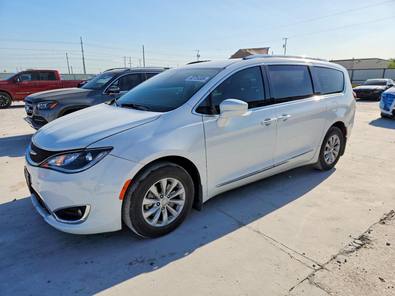 2019 CHRYSLER PACIFICA TOURING L