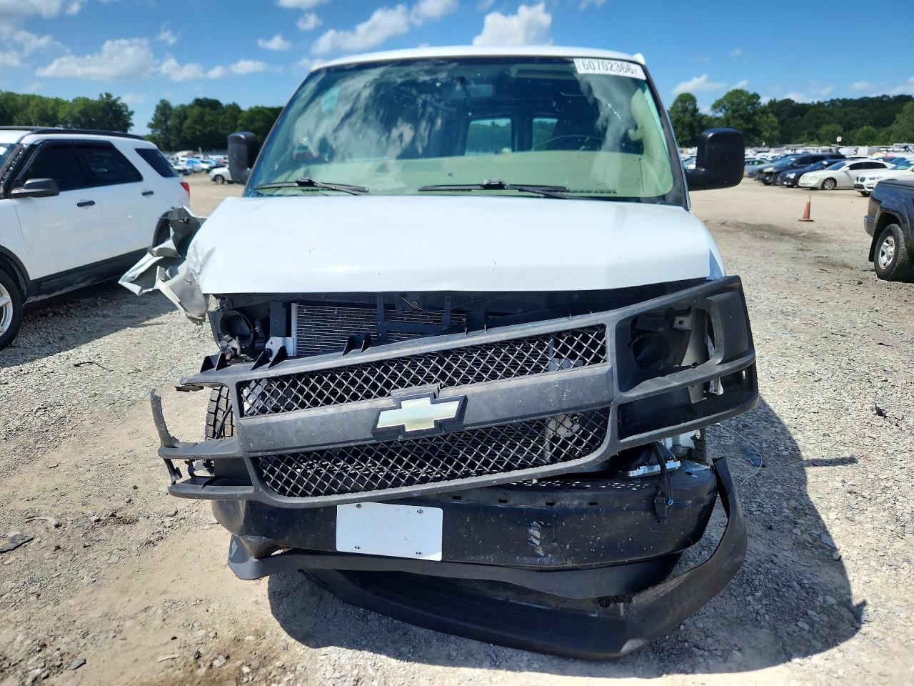 2017 CHEVROLET EXPRESS G2500 — снимка 5