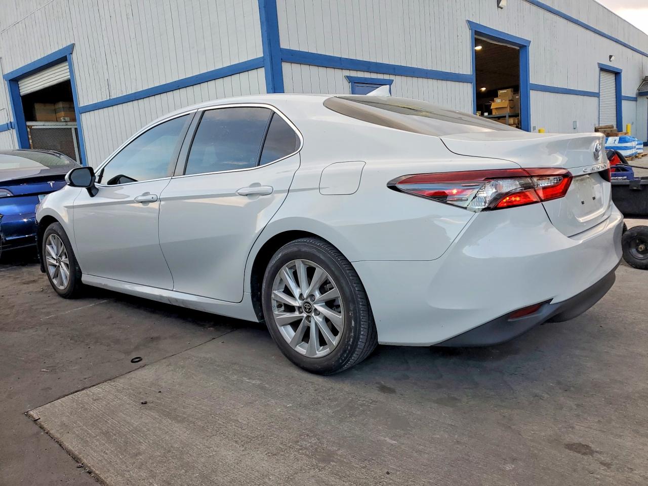 2023 TOYOTA CAMRY LE — снимка 2