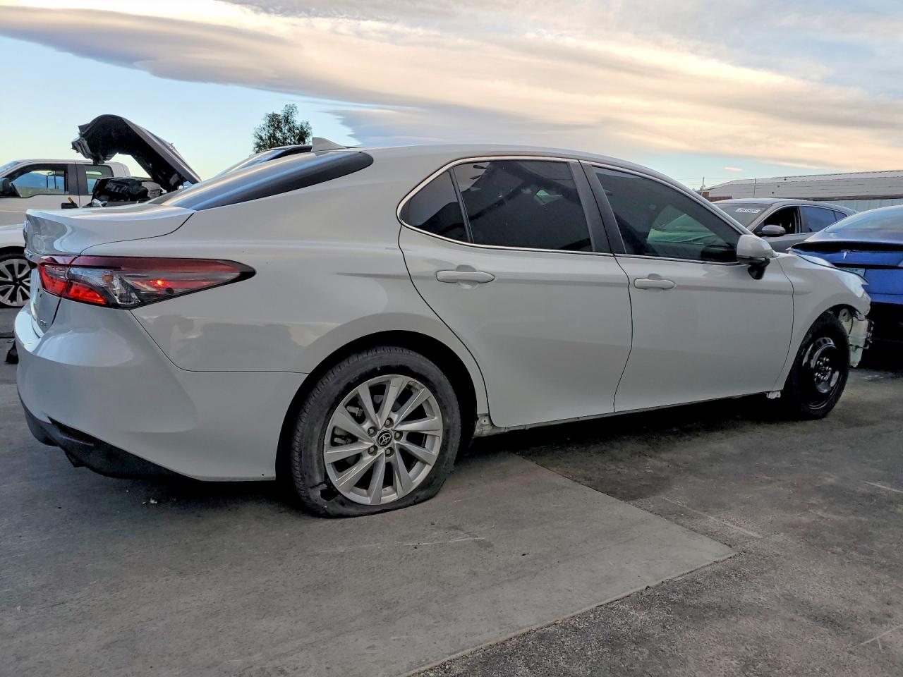 2023 TOYOTA CAMRY LE — снимка 3