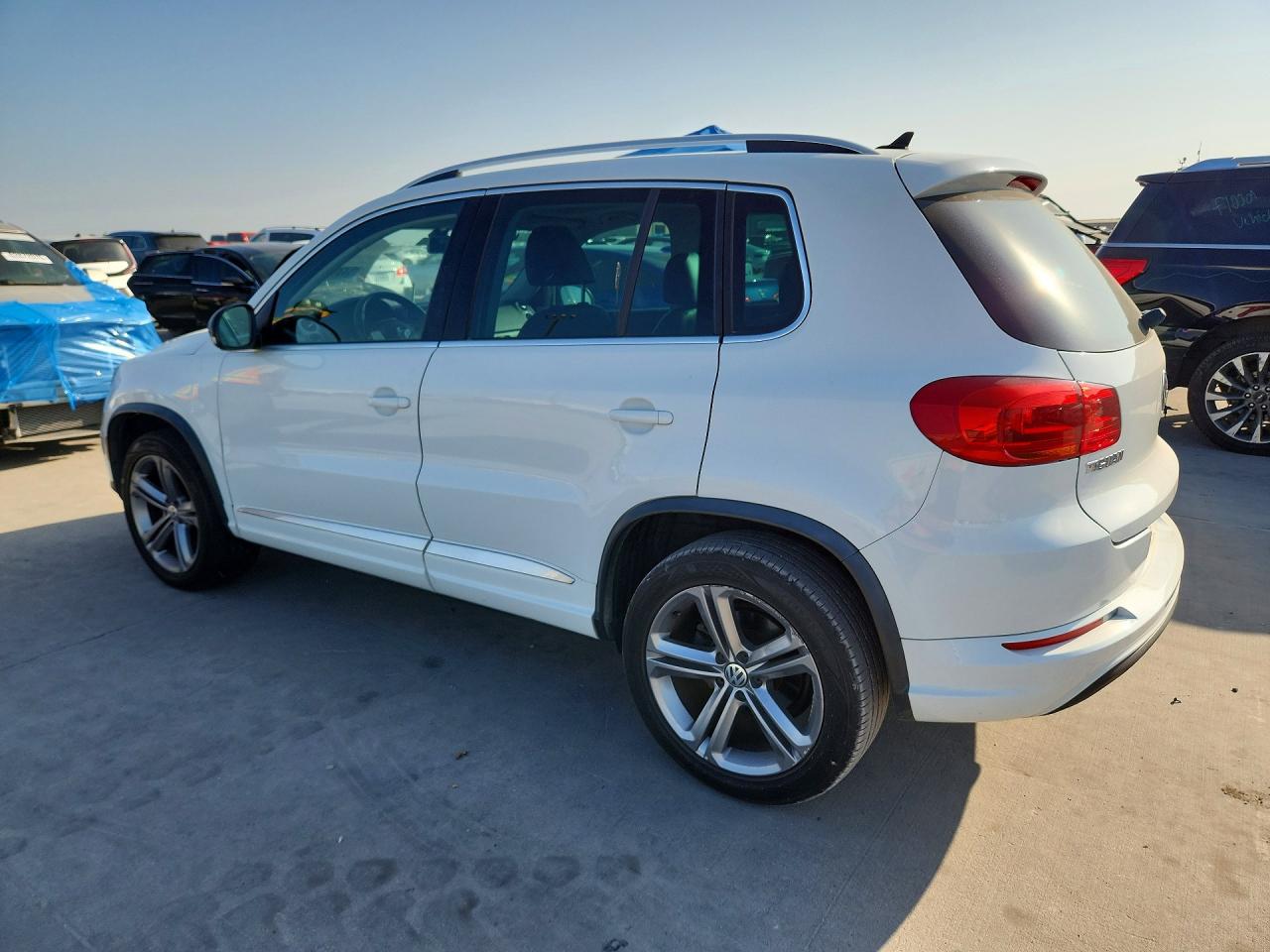 2017 VOLKSWAGEN TIGUAN SPORT — снимка 2