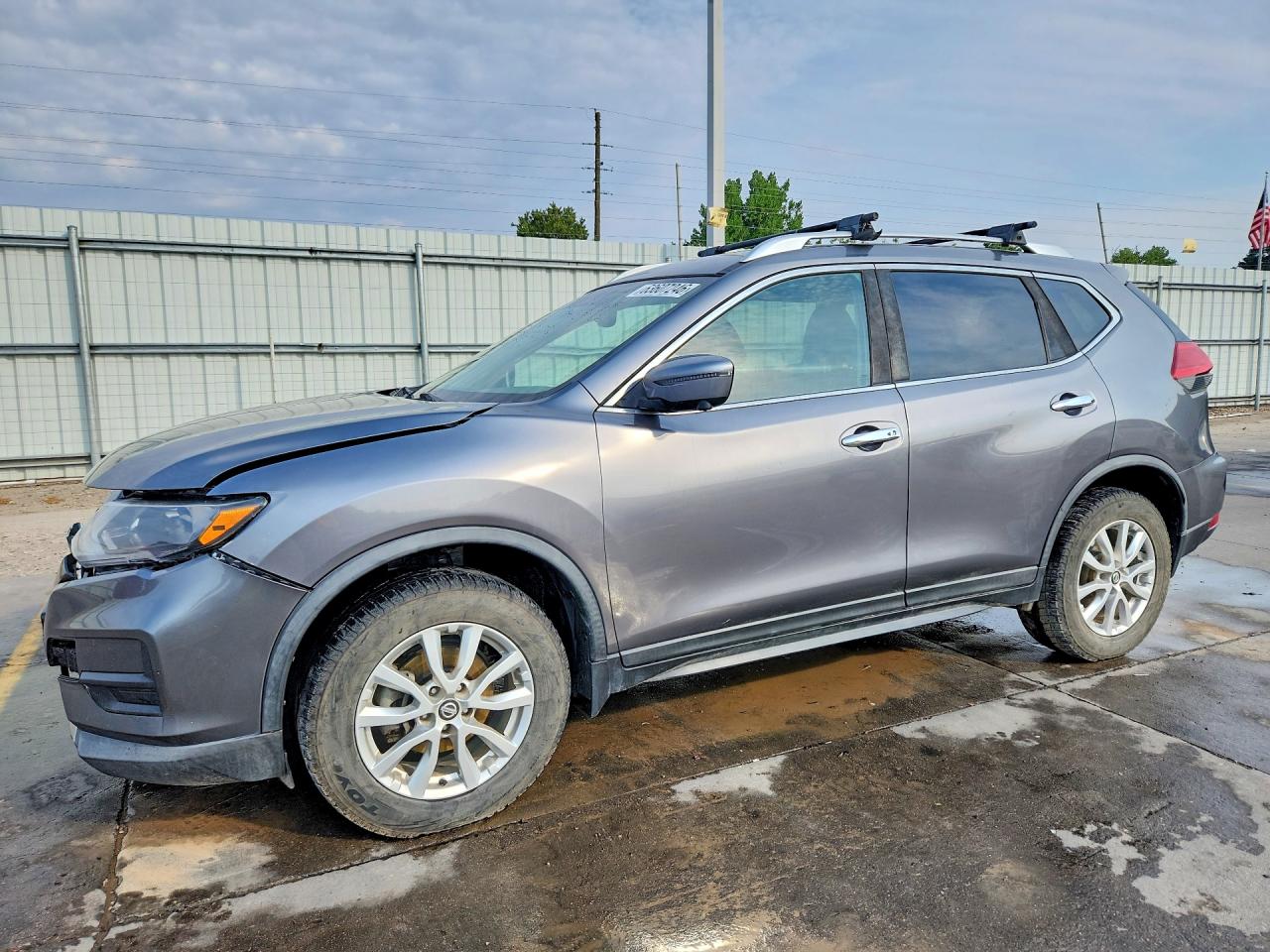 2017 NISSAN ROGUE SV