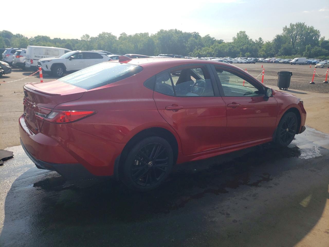 2025 TOYOTA CAMRY SE — снимка 3