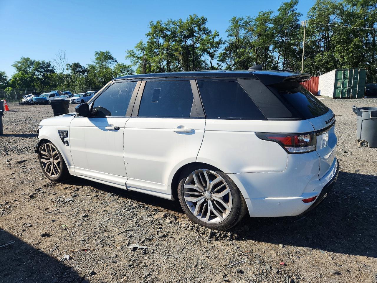 2017 LAND ROVER RANGE ROVER SPORT SVR — снимка 2
