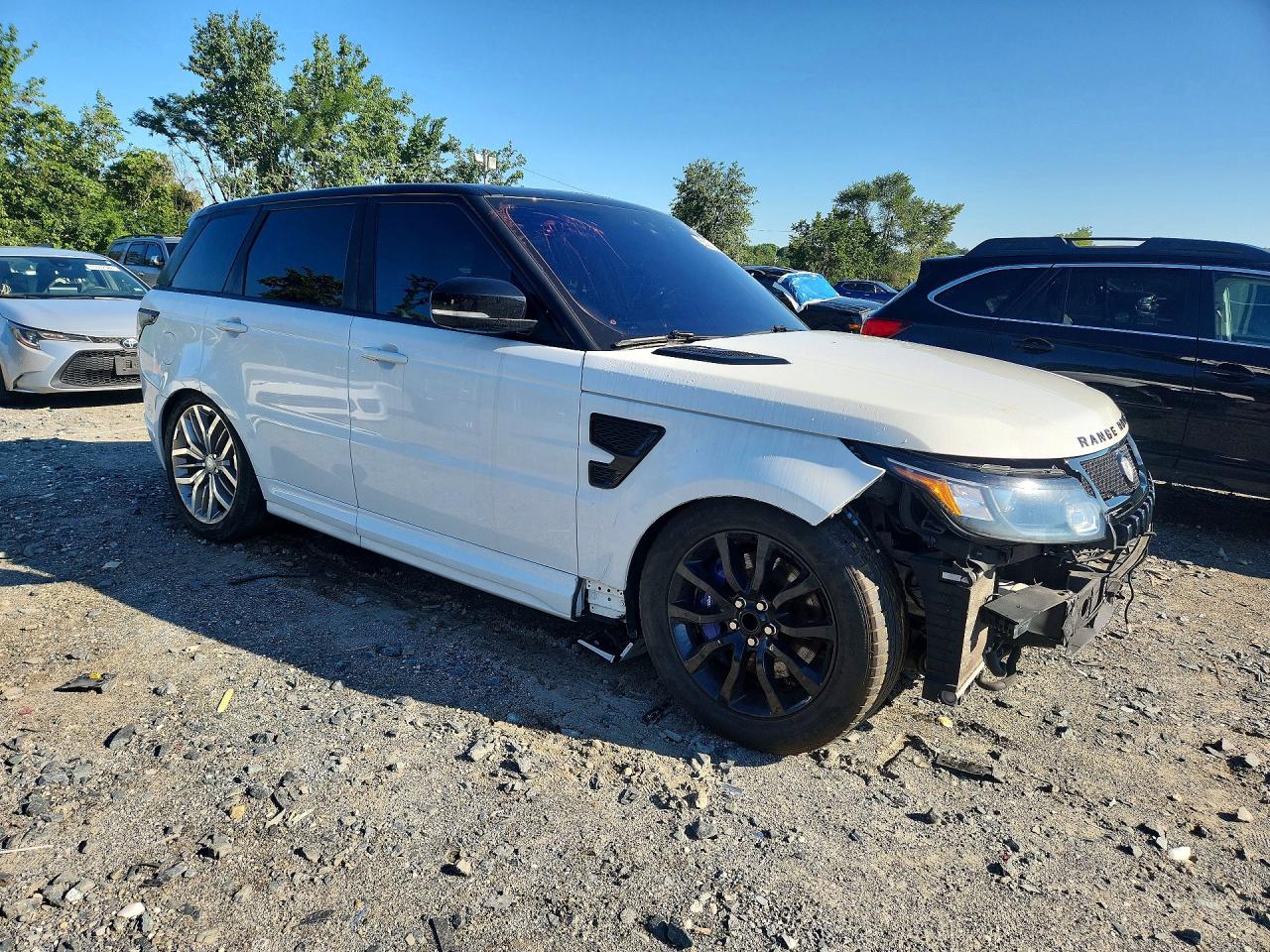 2017 LAND ROVER RANGE ROVER SPORT SVR — снимка 4