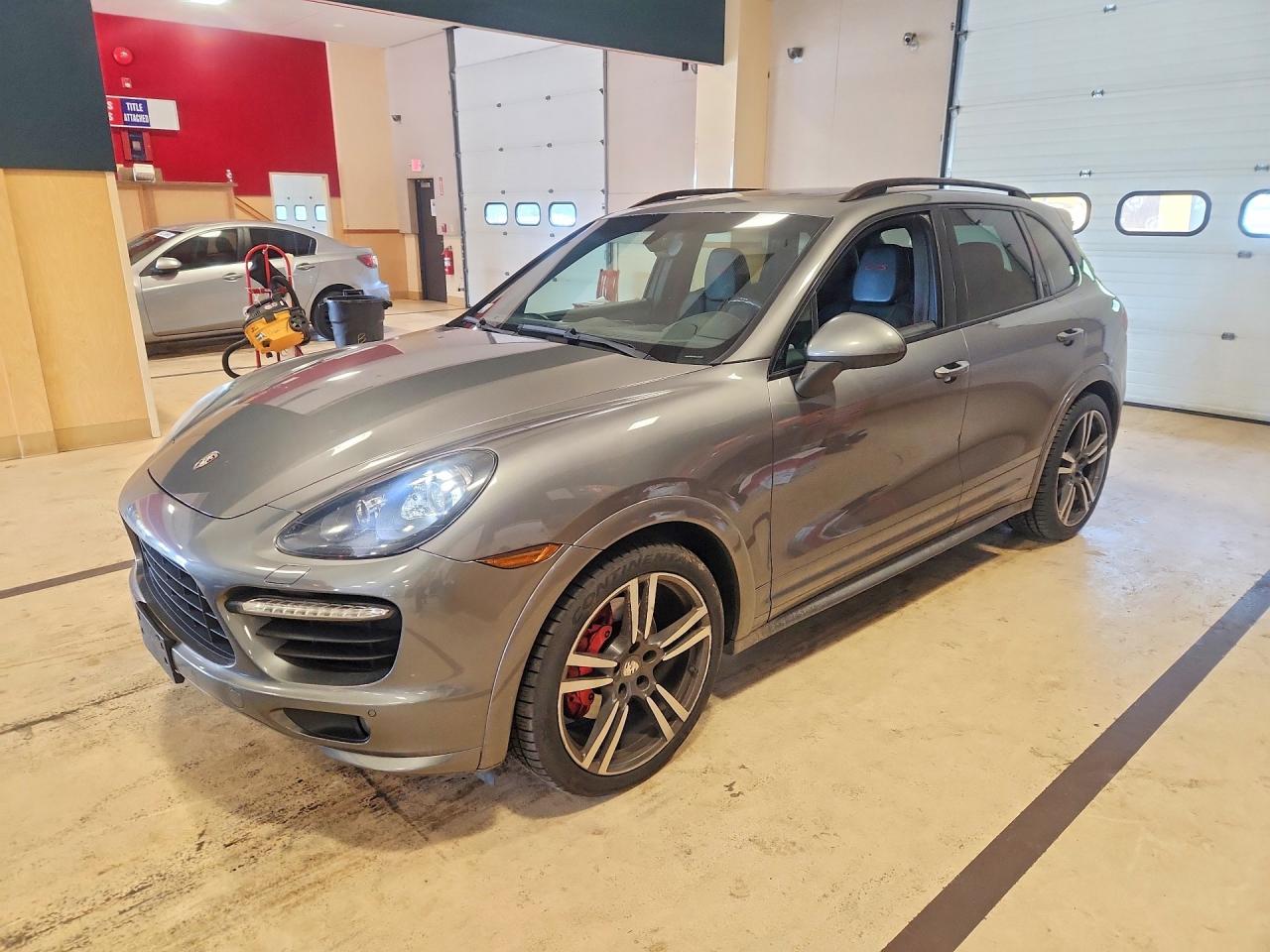 2013 PORSCHE CAYENNE GTS