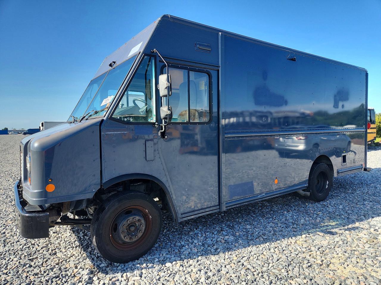 2021 FORD F59