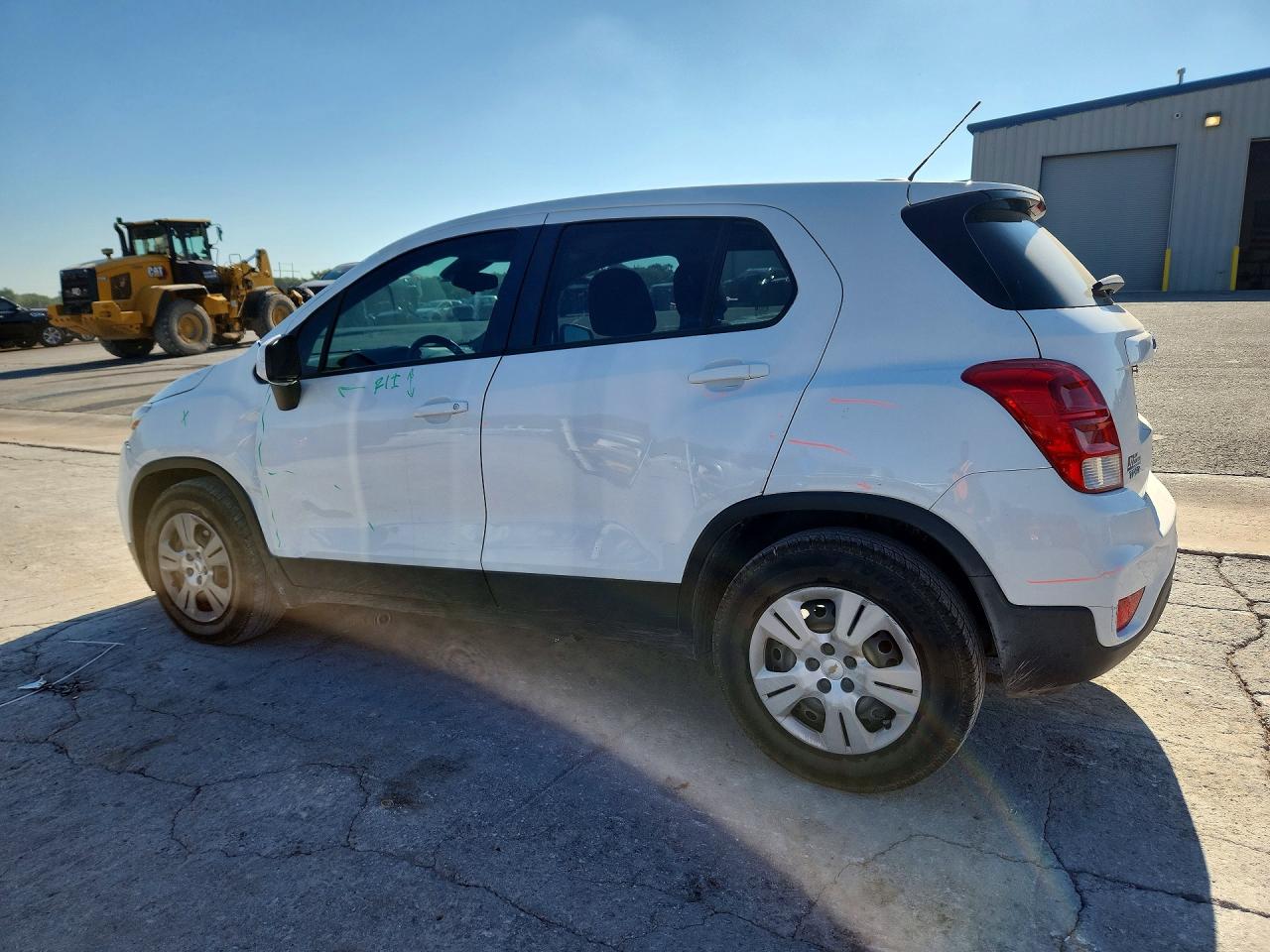 2018 CHEVROLET TRAX LS — снимка 2