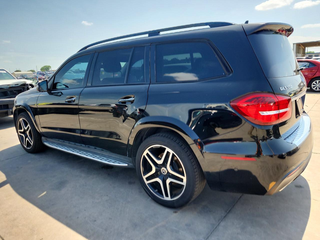 2019 MERCEDES-BENZ GLS 550 4MATIC — снимка 2