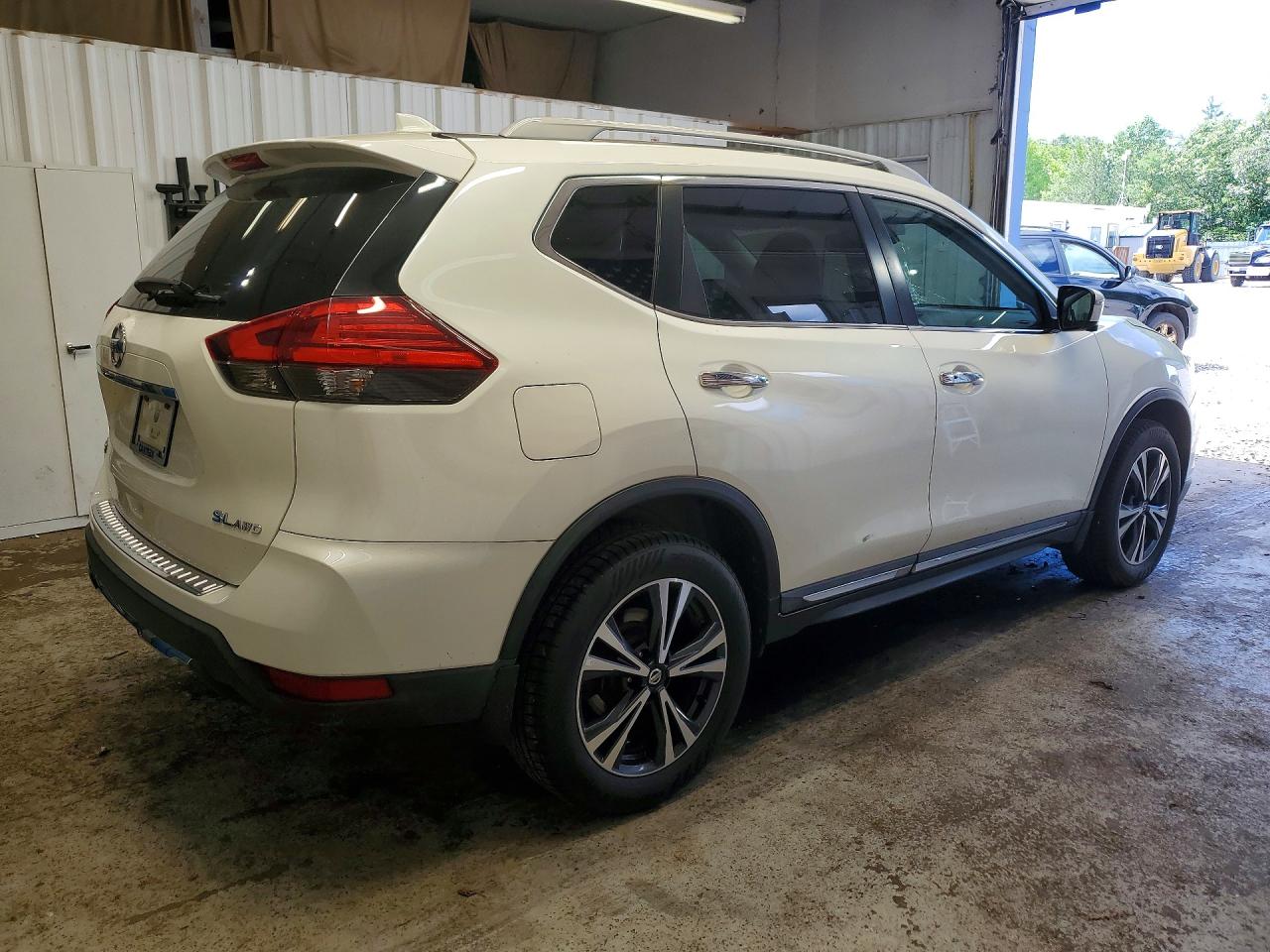 2017 NISSAN ROGUE SL — снимка 3