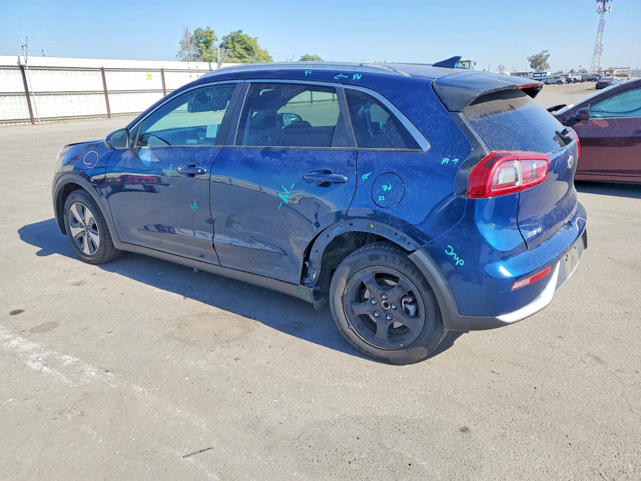 2019 KIA NIRO LX — снимка 2