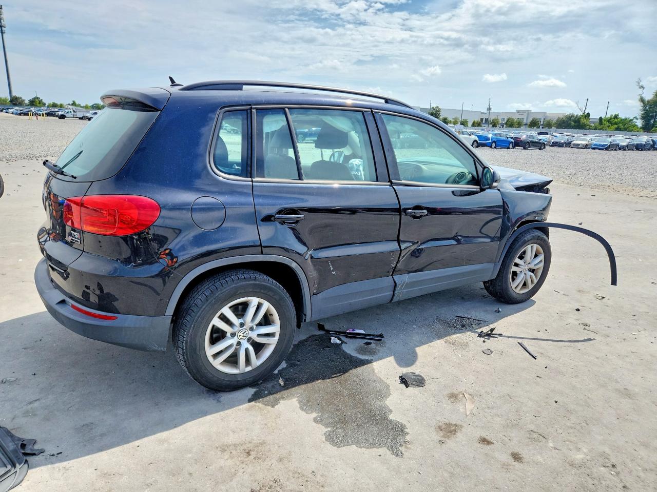 2016 VOLKSWAGEN TIGUAN S — снимка 3