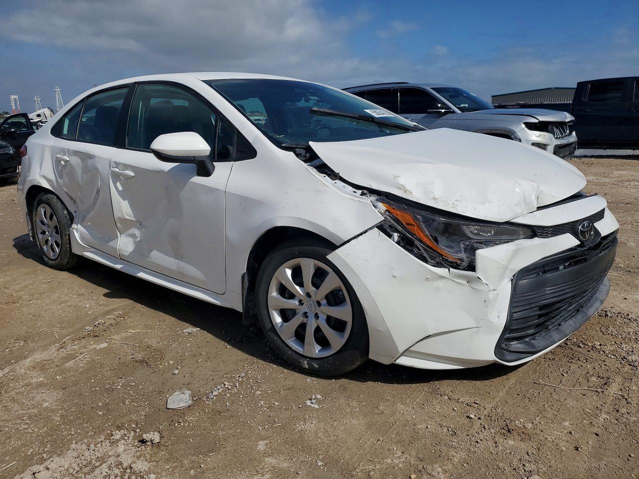 2026 TOYOTA COROLLA LE — снимка 4