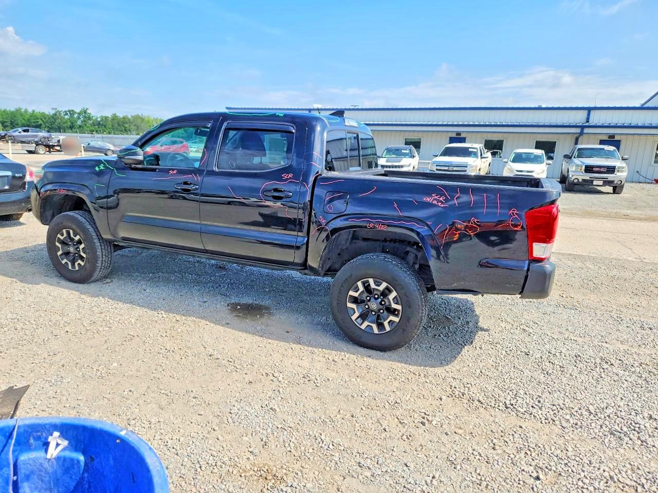 2017 TOYOTA TACOMA SR5 — снимка 2