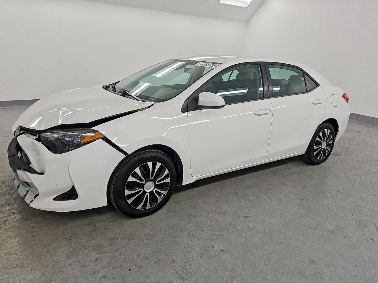 2019 TOYOTA COROLLA LE