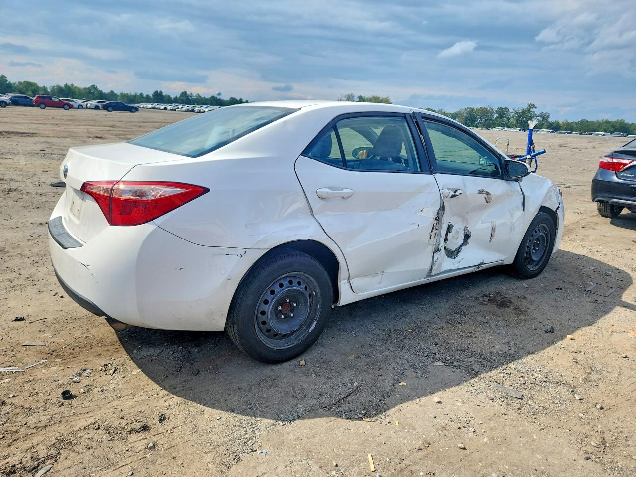 2018 TOYOTA COROLLA LE — снимка 3