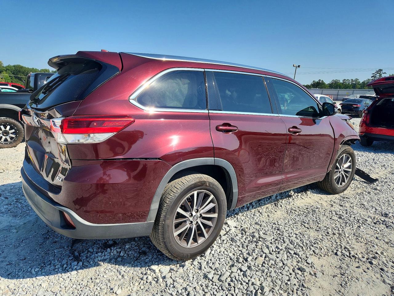 2017 TOYOTA HIGHLANDER XLE — снимка 3