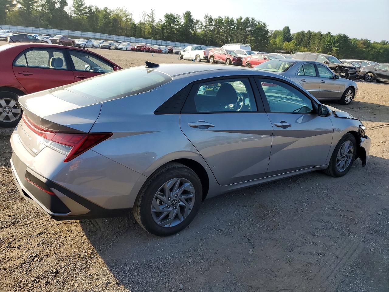 2026 HYUNDAI ELANTRA HYBRID BLUE — снимка 3