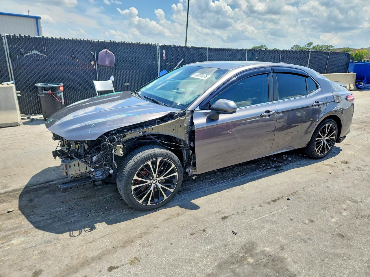 2019 TOYOTA CAMRY SE