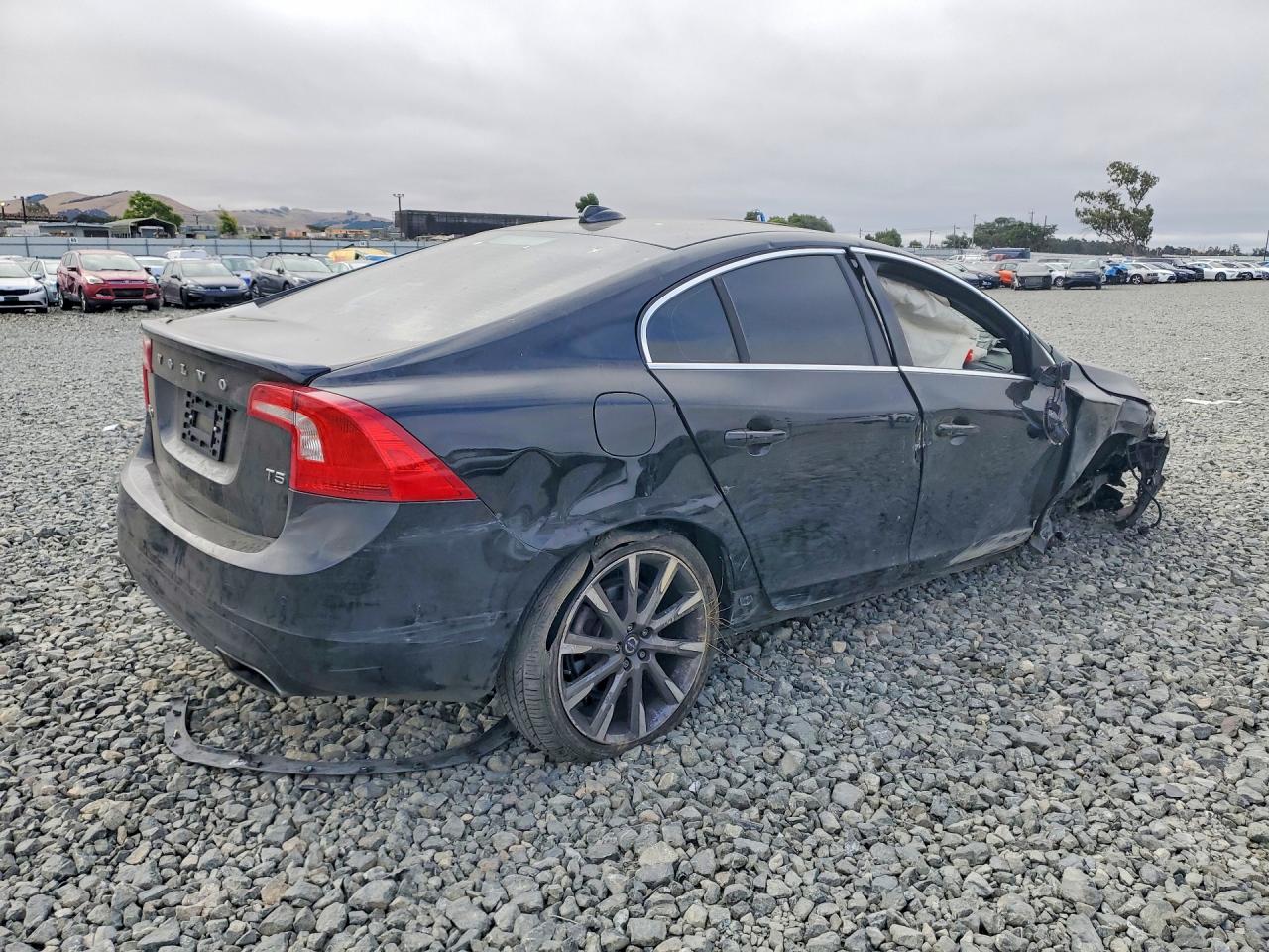 2015 VOLVO S60 PLATINUM — снимка 3