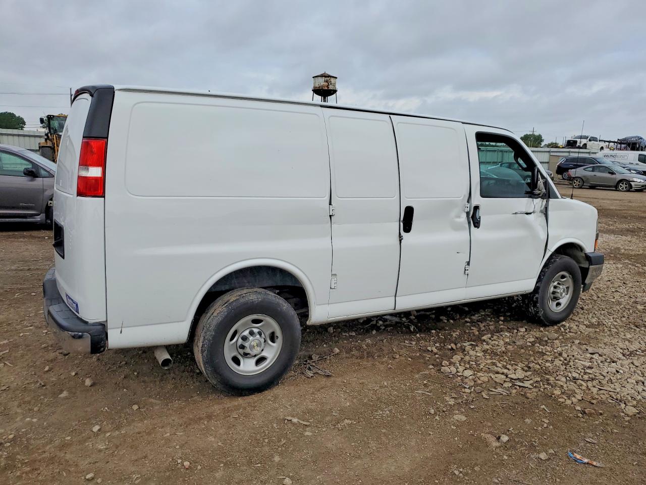 2023 CHEVROLET EXPRESS G2500 4LT — снимка 3