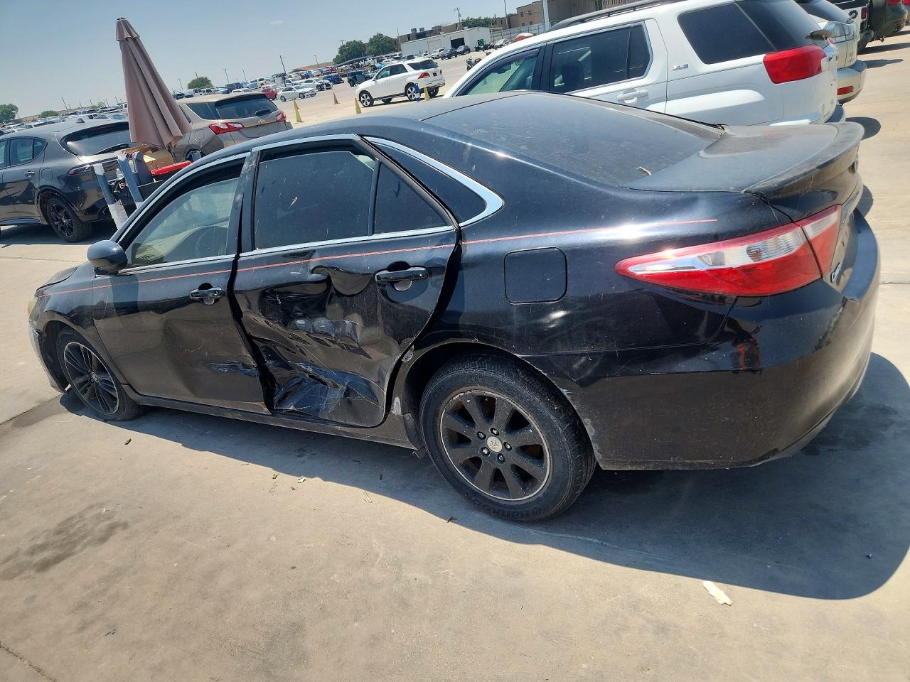 2015 TOYOTA CAMRY SE — снимка 2