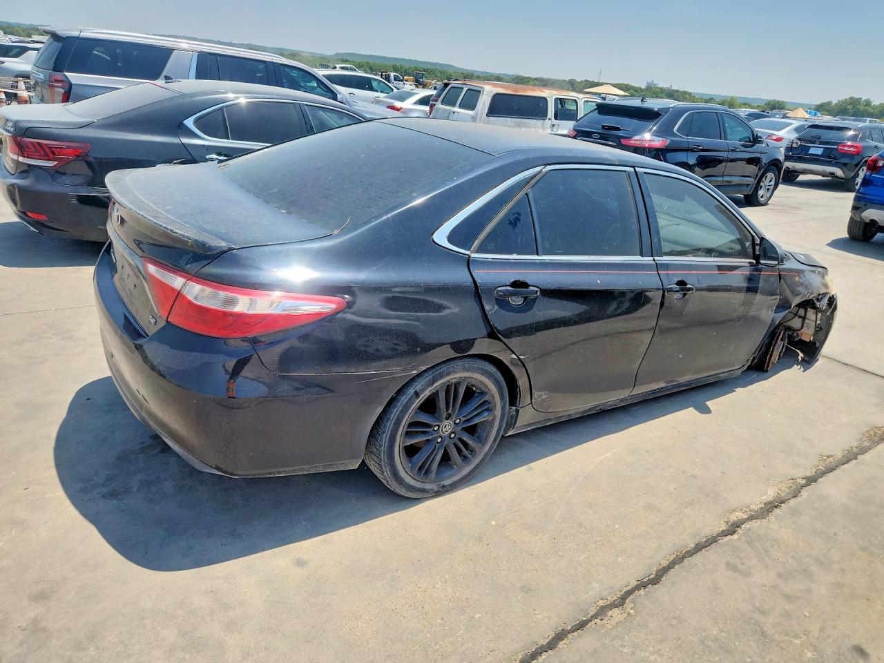 2015 TOYOTA CAMRY SE — снимка 3