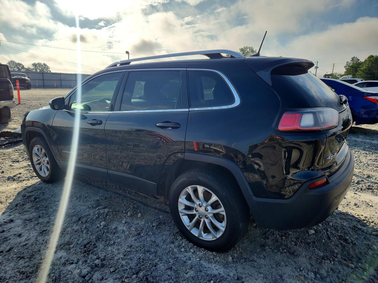 2019 JEEP CHEROKEE LATITUDE — снимка 2
