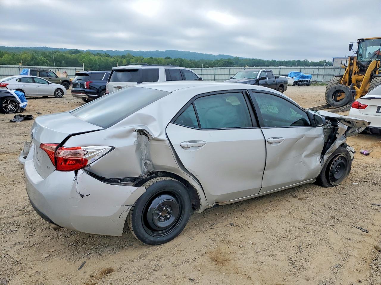 2018 TOYOTA COROLLA LE — снимка 3