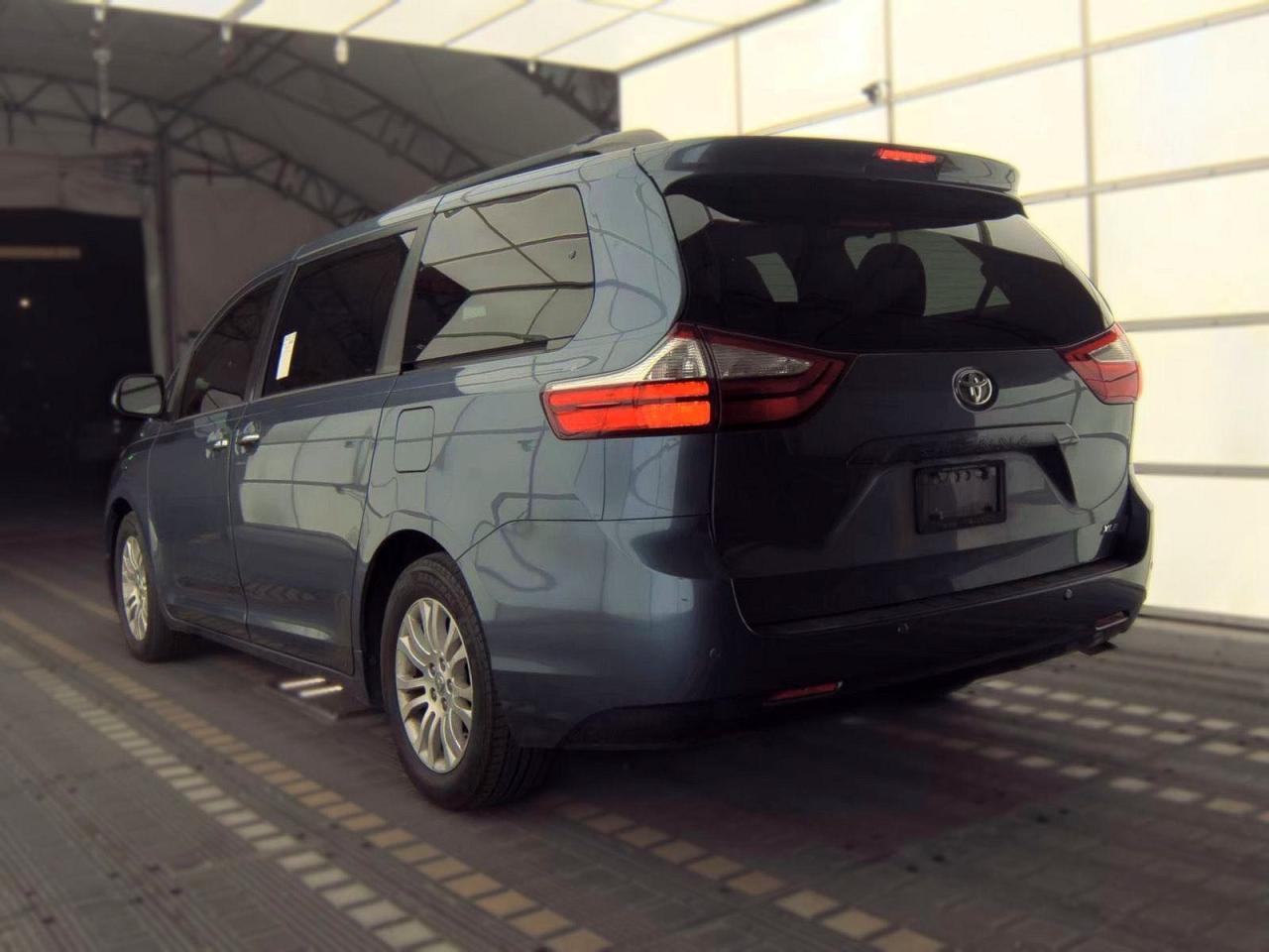 2016 TOYOTA SIENNA XLE 8-PASSENGER — снимка 3
