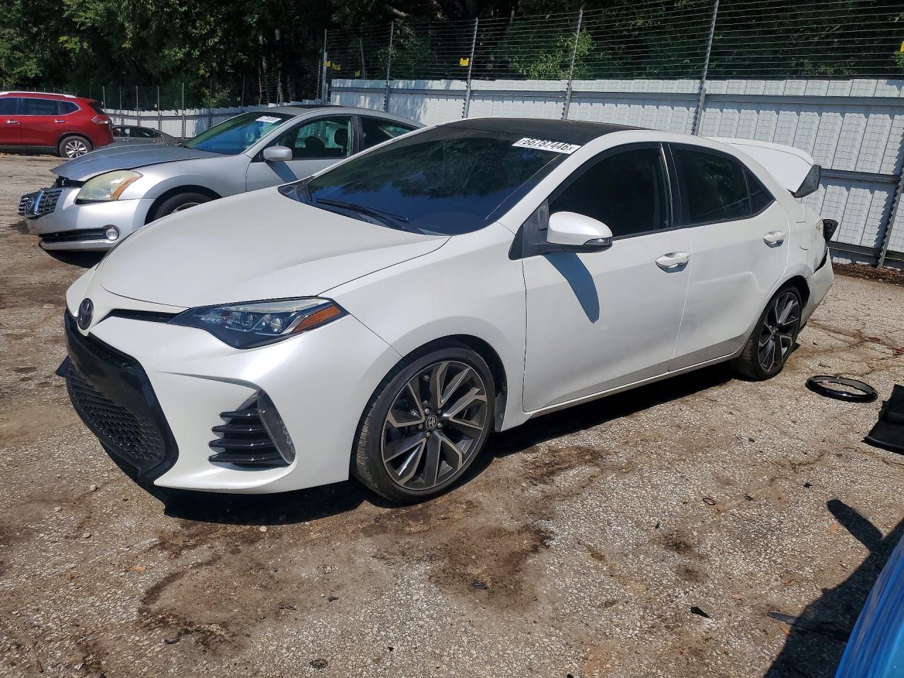 2017 TOYOTA COROLLA SE