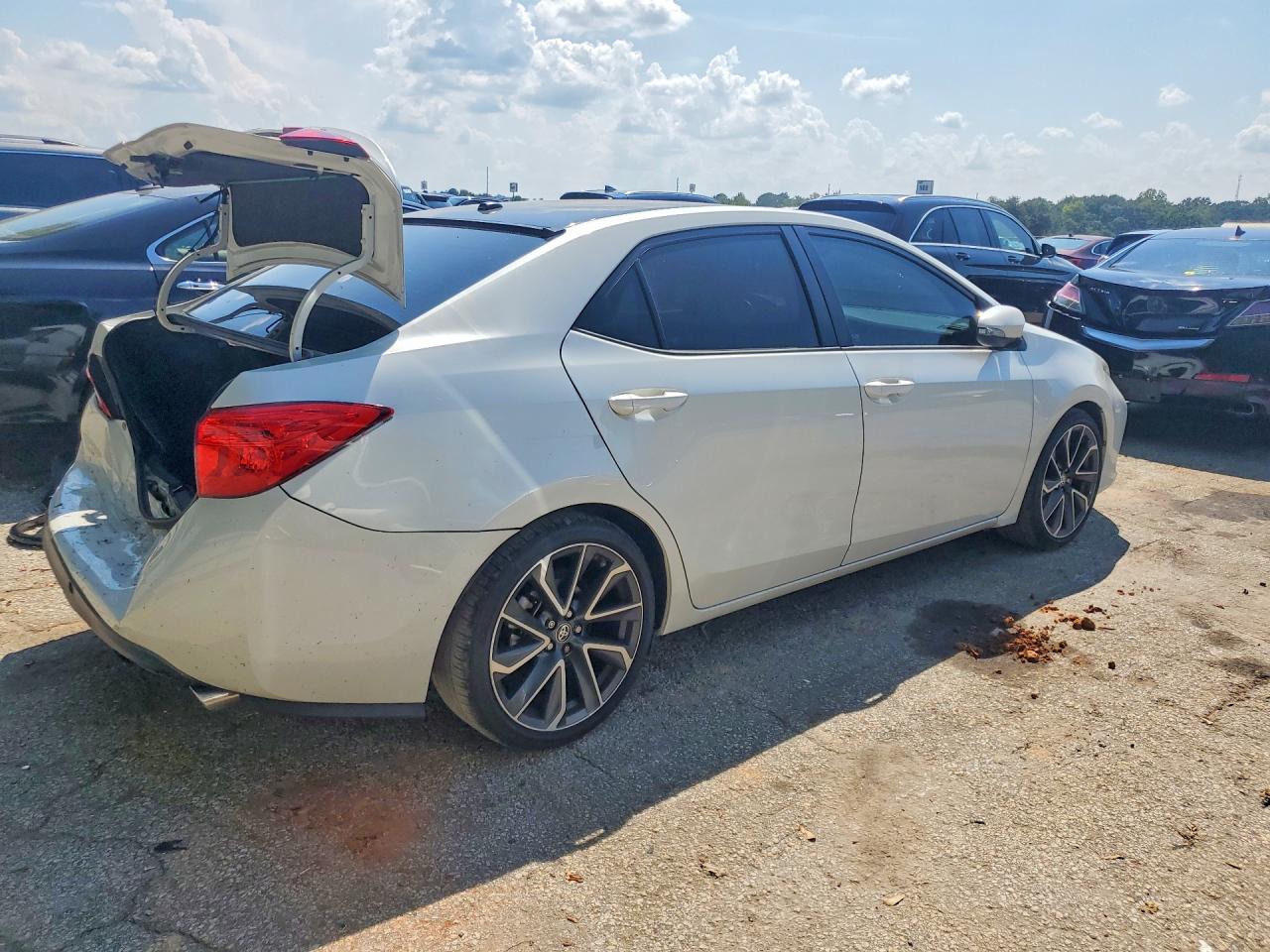 2017 TOYOTA COROLLA SE — снимка 3
