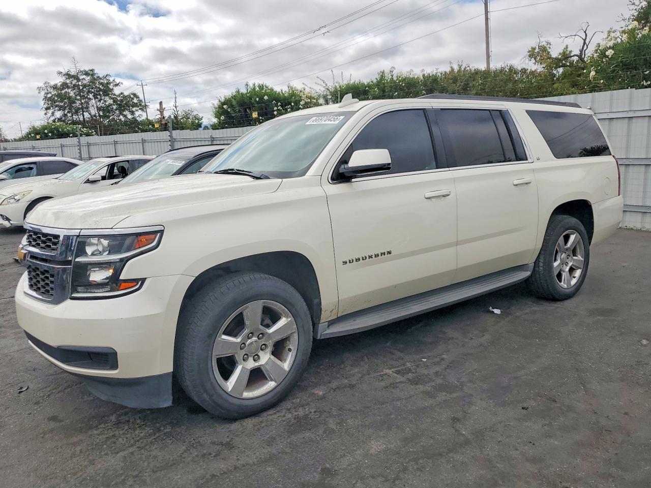 2015 CHEVROLET SUBURBAN K1500 LT