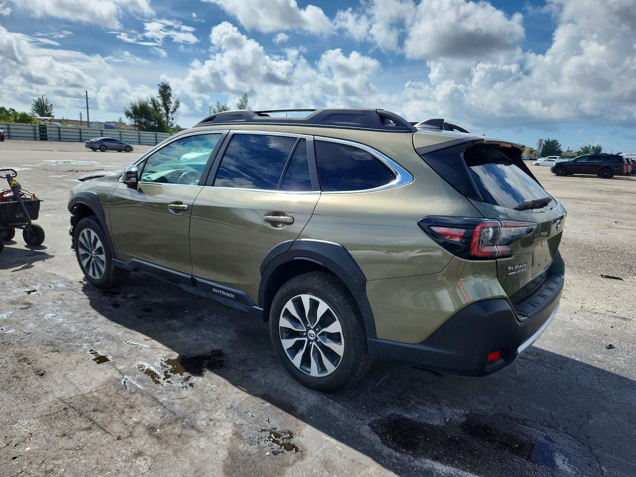 2023 SUBARU OUTBACK LIMITED — снимка 2