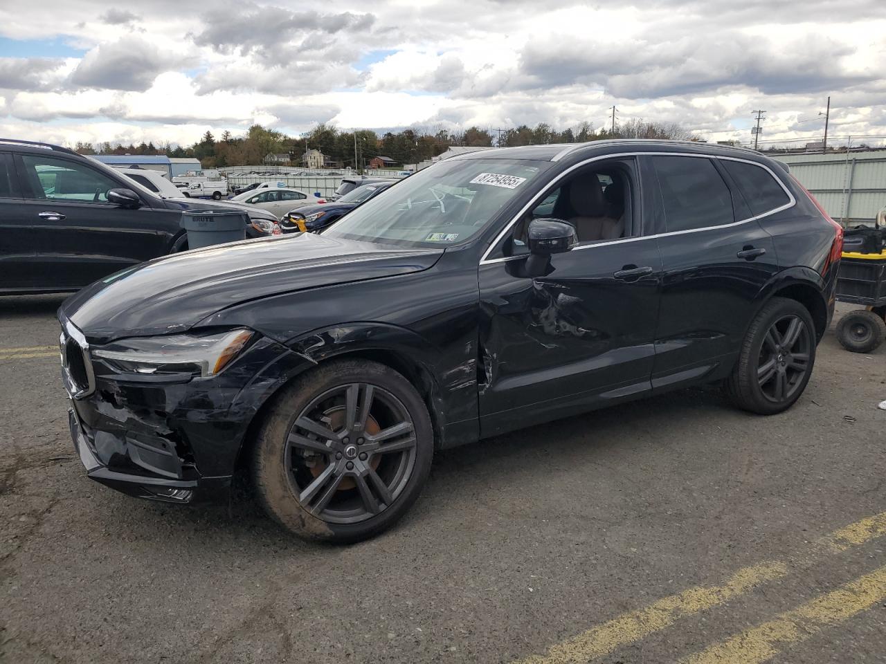 2021 VOLVO XC60 T5 MOMENTUM
