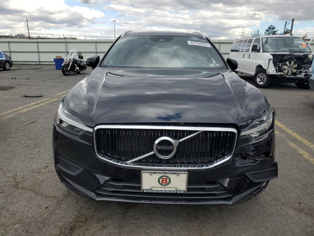 2021 VOLVO XC60 T5 MOMENTUM — снимка 5