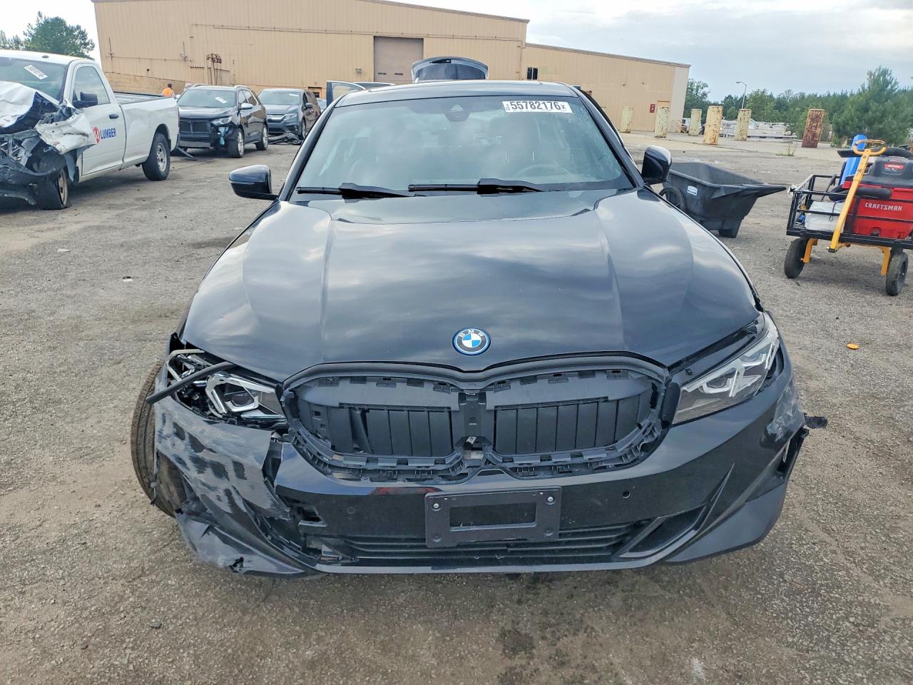 2024 BMW 330E — снимка 5